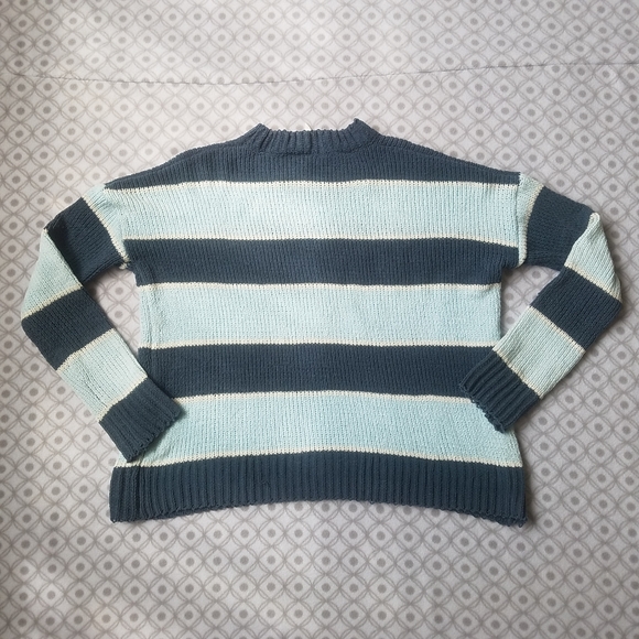 Others Follow Knit Top - Picture 2 of 2